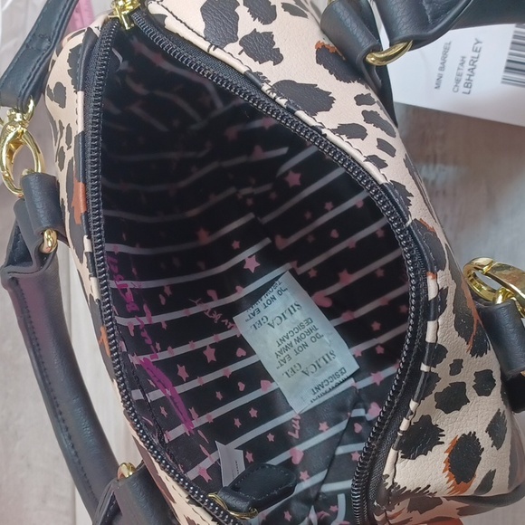 Betsey Johnson Cheetah Mini Barrel NWT - Picture 8 of 9